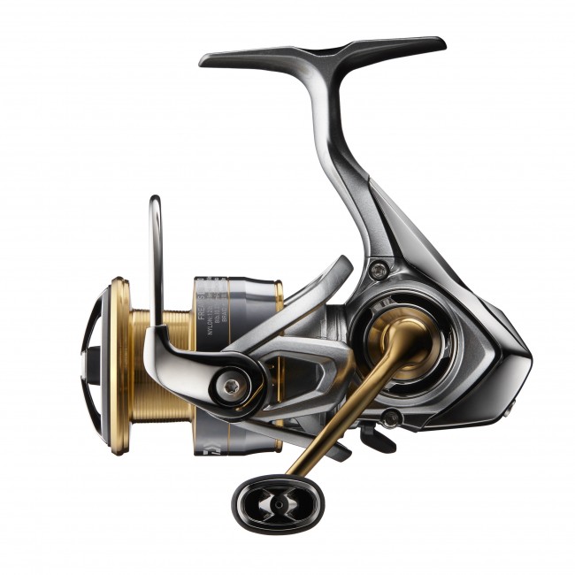 Катушка безынерционная Daiwa 18 Freams LT 2500D Катушка безынерционная Daiwa 18 Freams LT 2500D